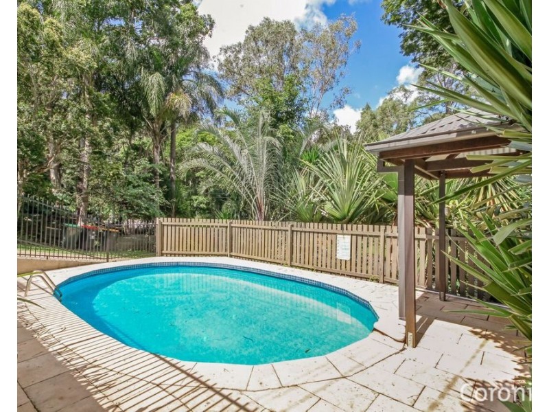 25 Dobell Street, Indooroopilly QLD 4068