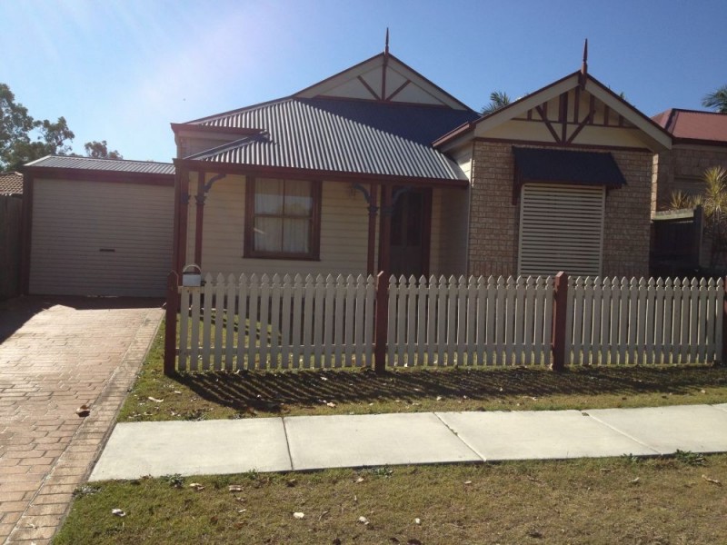 4 Moran Crescent, Forest Lake QLD 4078