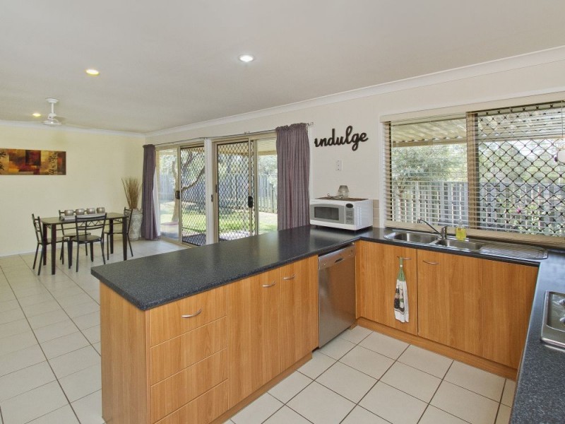 18 Christopher Place, Morayfield QLD 4506