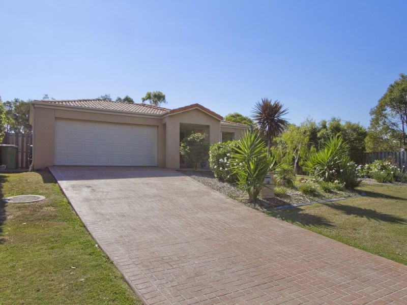 18 Christopher Place, Morayfield QLD 4506