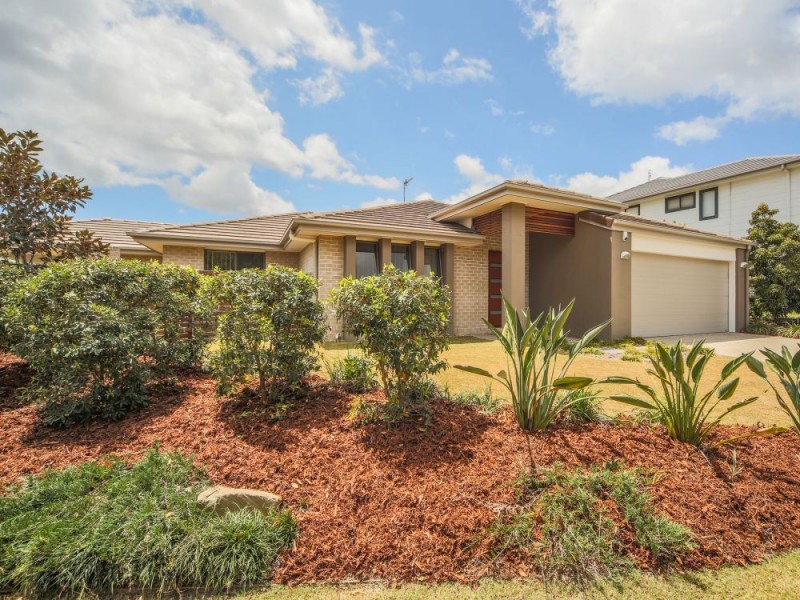 2 Codrington Circuit, Pacific Pines QLD 4211