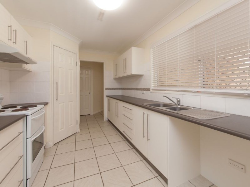 102 Kilsay Crescent, Meadowbrook QLD 4131