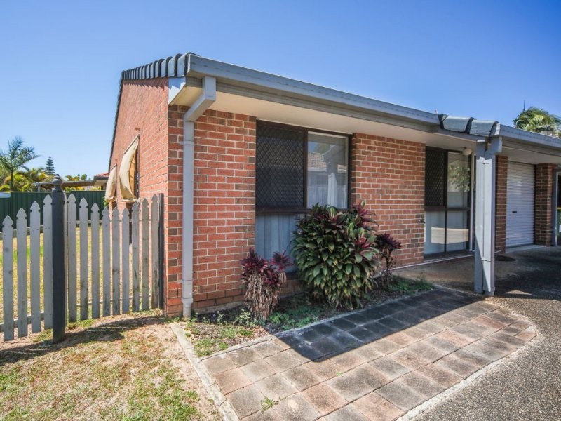 1/23 Nina Parade, Arundel QLD 4214