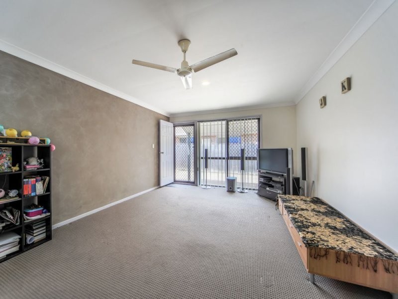 1/23 Nina Parade, Arundel QLD 4214