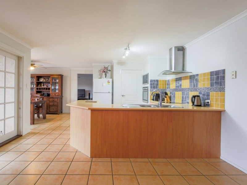 32 Brissendon Street, Maudsland QLD 4210