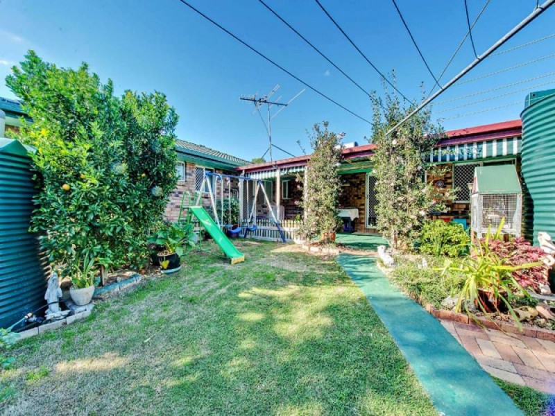 8a French Street, Eagleby QLD 4207