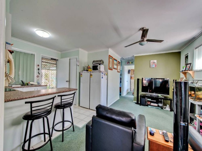 8b French Street, Eagleby QLD 4207