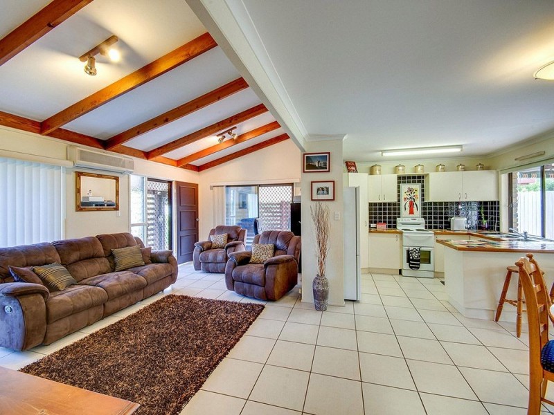 11 Styles Road, Petrie QLD 4502