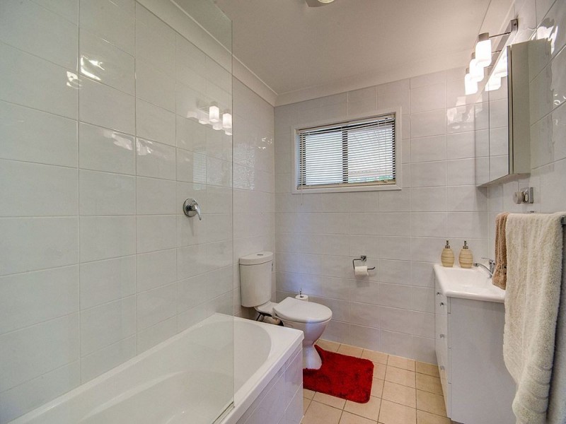 11 Styles Road, Petrie QLD 4502