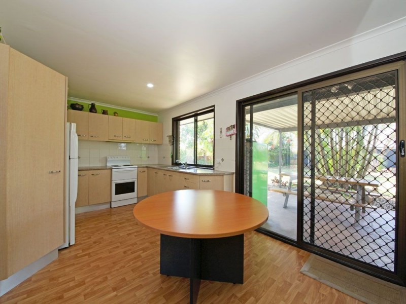 34 Moatah Drive, Beachmere QLD 4510