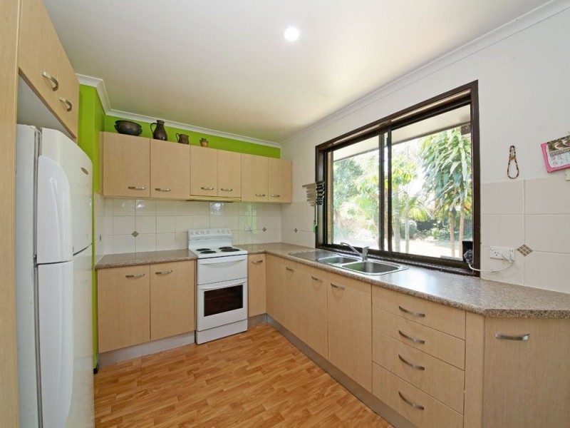 34 Moatah Drive, Beachmere QLD 4510