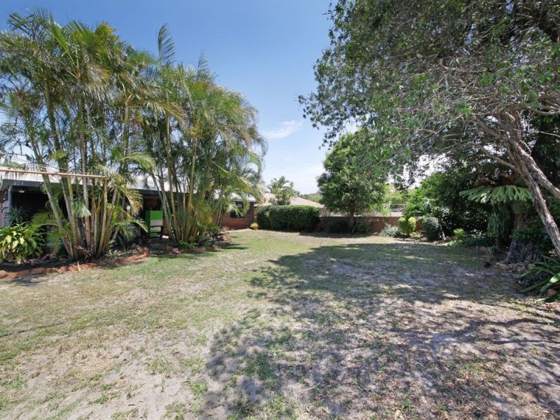 34 Moatah Drive, Beachmere QLD 4510