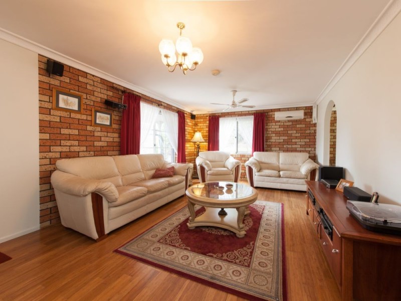 16 Edenderry Street, Manly West QLD 4179