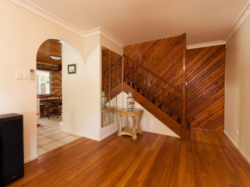 16 Edenderry Street, Manly West QLD 4179
