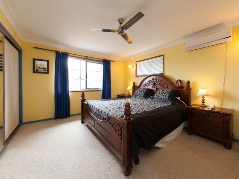 16 Edenderry Street, Manly West QLD 4179