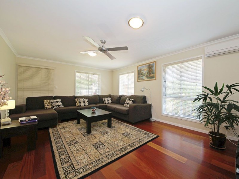 6 Lilly Pilly Crescent, Fitzgibbon QLD 4018