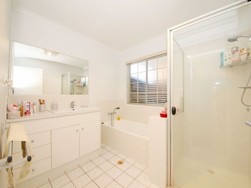 6 Lilly Pilly Crescent, Fitzgibbon QLD 4018