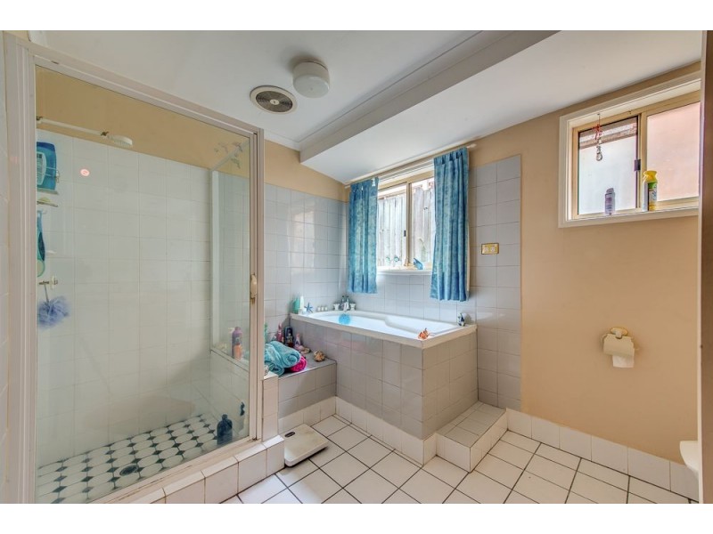 14 Kelvin Close, Forest Lake QLD 4078