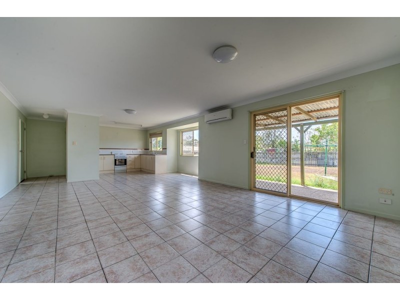 3 Diane Court, North Booval QLD 4304