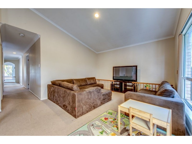 43 Pintail Crescent, Forest Lake QLD 4078