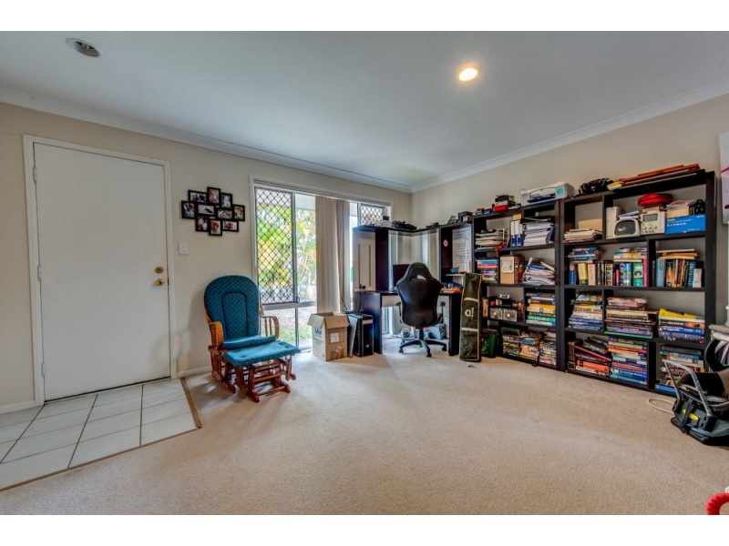 43 Pintail Crescent, Forest Lake QLD 4078