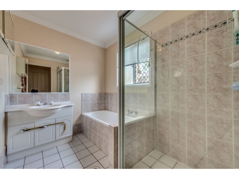 43 Pintail Crescent, Forest Lake QLD 4078