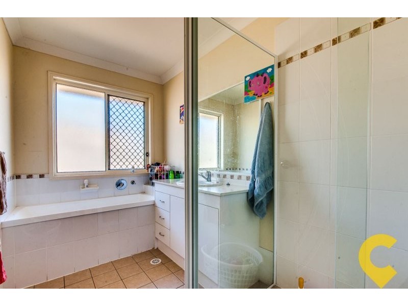 11 Windermere Street, Raceview QLD 4305