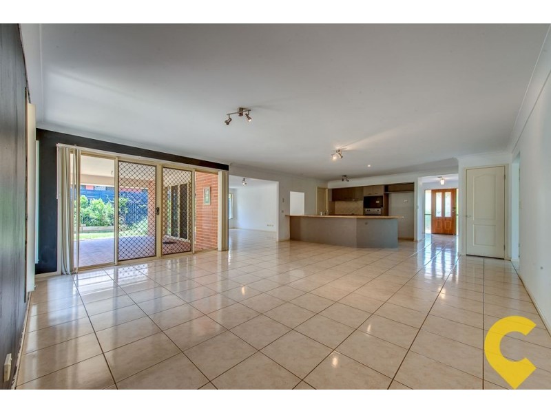 15 Ashford Circuit, Petrie QLD 4502