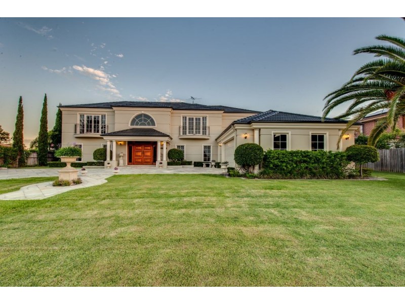 30 Riverside Terrace, Windaroo QLD 4207