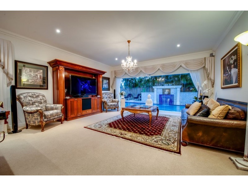 30 Riverside Terrace, Windaroo QLD 4207