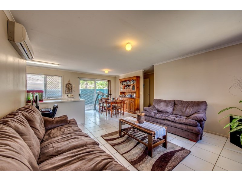 2/7 Broadfoot Drive, Goodna QLD 4300