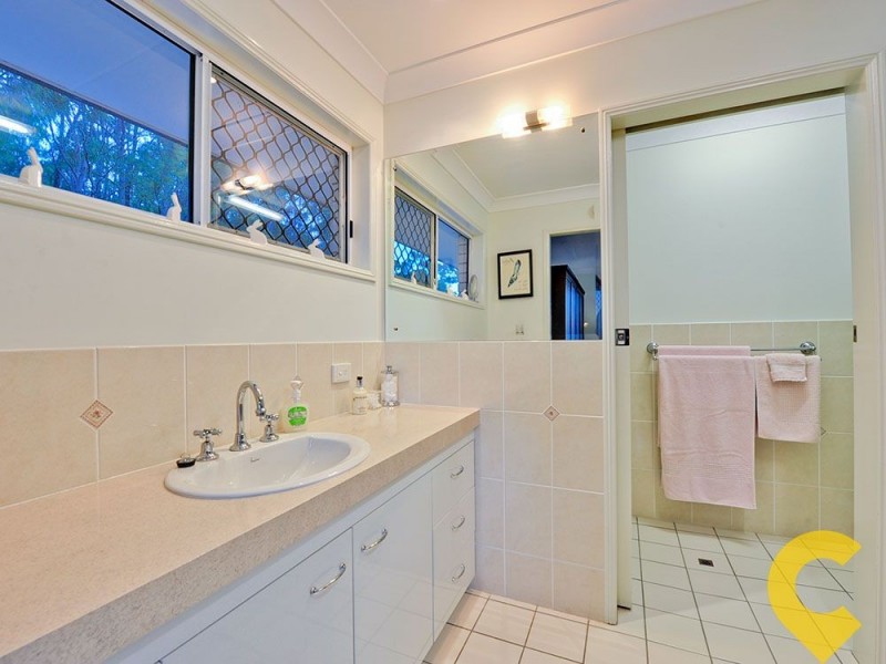 8 Gyranda Street, Carina Heights QLD 4152