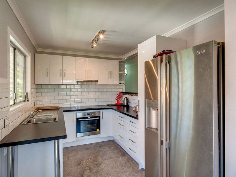 16 Conlo Crescent, Ferny Hills QLD 4055