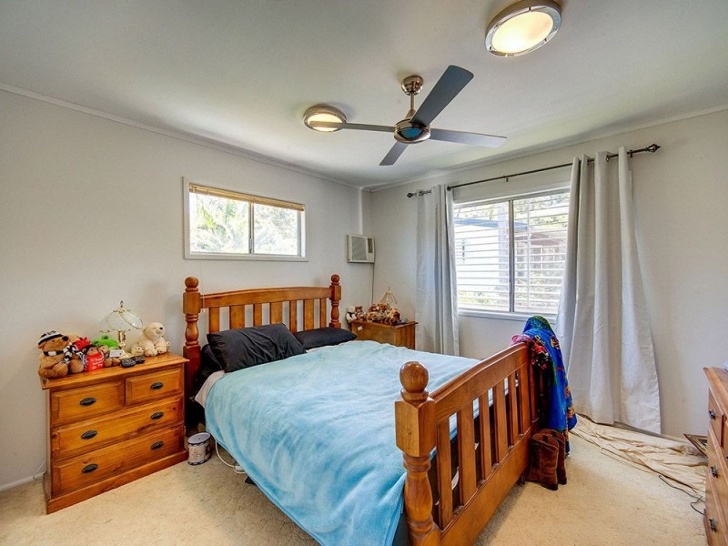 16 Conlo Crescent, Ferny Hills QLD 4055