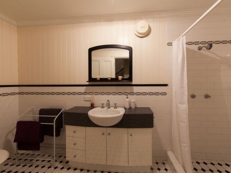 39 Raymond Street, Shorncliffe QLD 4017