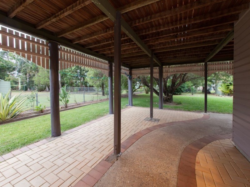 39 Raymond Street, Shorncliffe QLD 4017