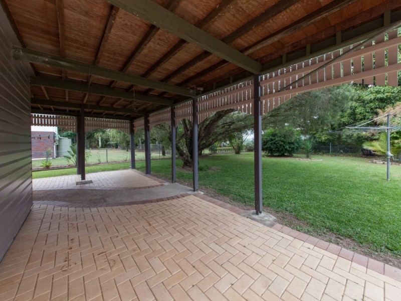 39 Raymond Street, Shorncliffe QLD 4017