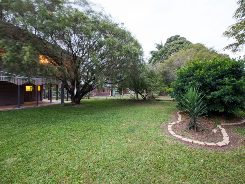 39 Raymond Street, Shorncliffe QLD 4017