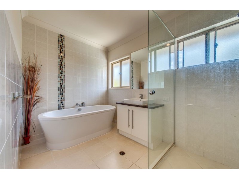 6 Caper Close, Springfield Lakes QLD 4300