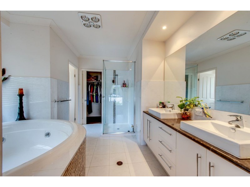 6 Caper Close, Springfield Lakes QLD 4300