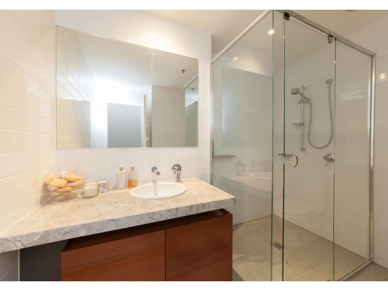 3209/211 King Arthur Terrace, Tennyson QLD 4105