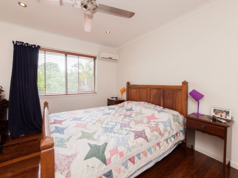 4/39 Barton Rd, Hawthorne QLD 4171