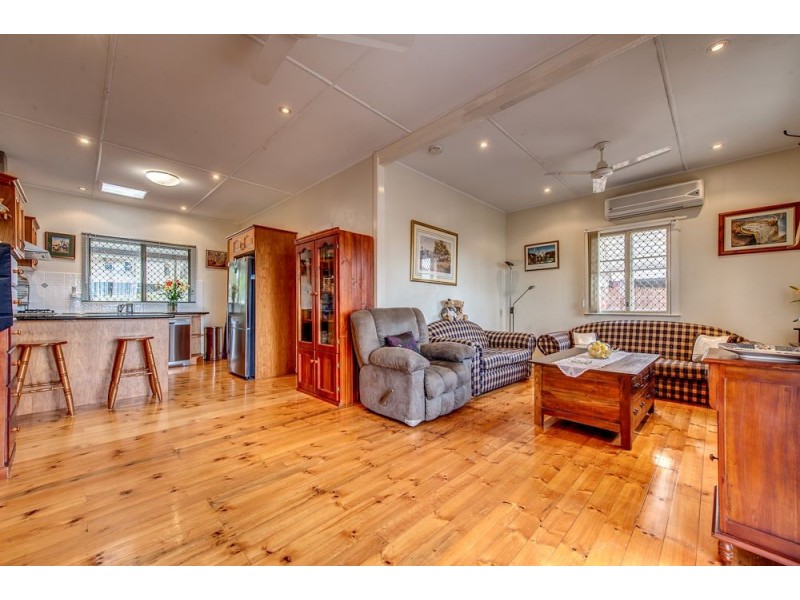 16 Fitzgerald Street, North Ipswich QLD 4305