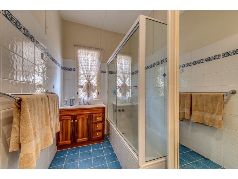 16 Fitzgerald Street, North Ipswich QLD 4305