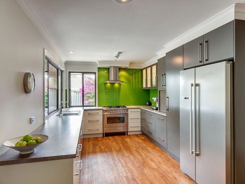 28 Eucumbene Drive, Petrie QLD 4502