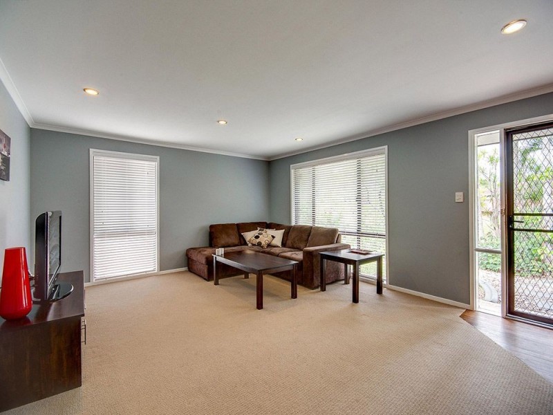 28 Eucumbene Drive, Petrie QLD 4502