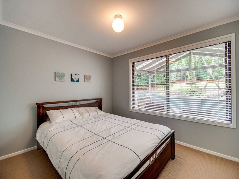 28 Eucumbene Drive, Petrie QLD 4502