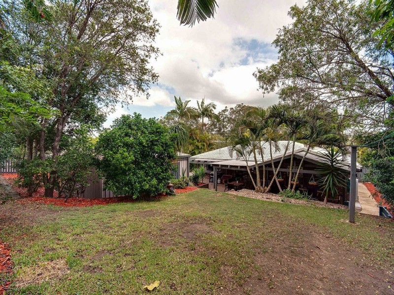 28 Eucumbene Drive, Petrie QLD 4502