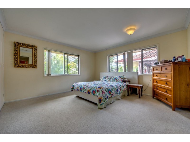 38 Vicki Street, Redbank Plains QLD 4301