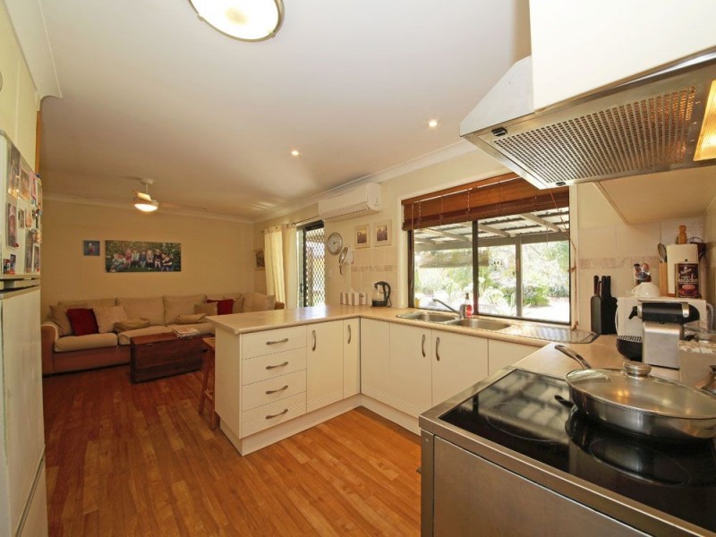 43 Jamaica Drive, Deception Bay QLD 4508